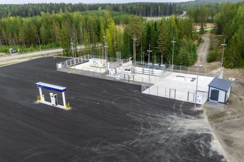Installation of the hydrogen production unit begins at the Jyv&auml;skyl&auml; fueling station